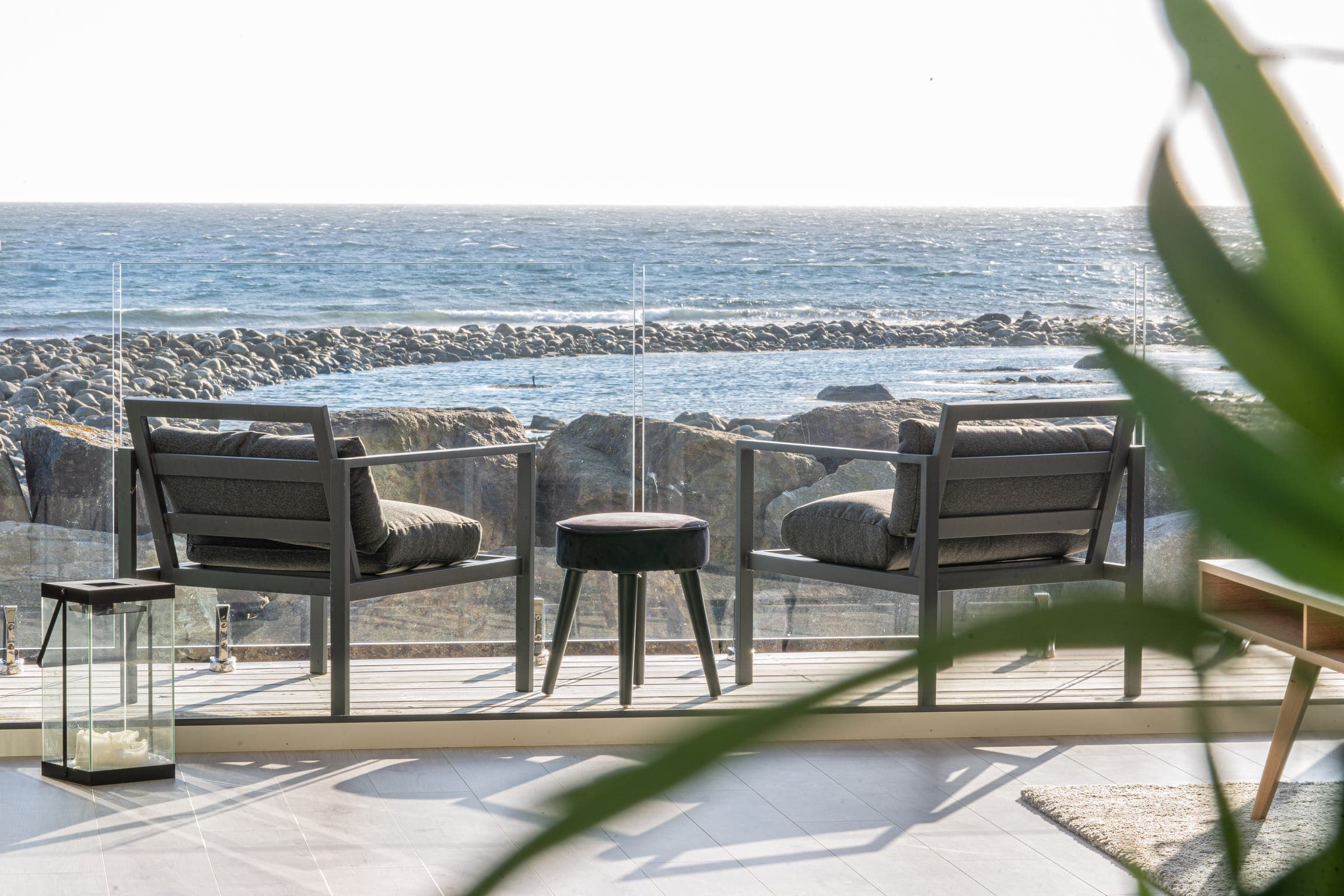 Blick aus dem Ferienhaus auf Steinküste und Meer auf Lista, Logenplatz für die Vogelbeobachtung